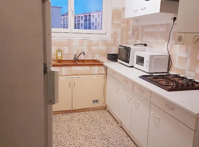 F3 Avec Balcon Apartament