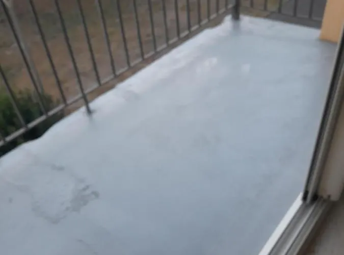 F3 Avec Balcon Apartament *